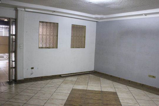 Casa para alugar com 3 quartos, 190m² em Jardim Bela Vista, Guarulhos