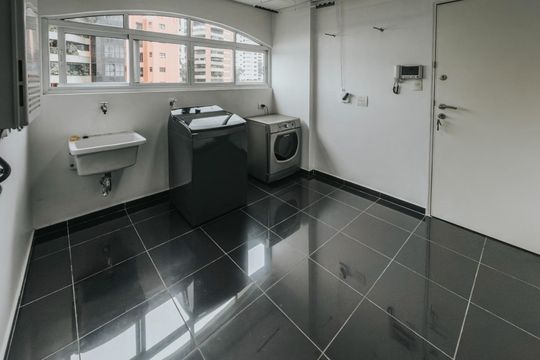 Área de Serviço de apartamento à venda com 4 quartos, 232m² em Vila Morumbi, São Paulo