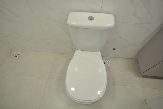 Banheiro de apartamento à venda com 1 quarto, 30m² em Parque Vitoria, São Paulo