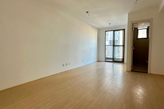 Sala/Quarto de apartamento à venda com 1 quarto, 31m² em Santo Cristo, Rio de Janeiro