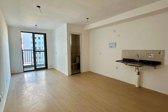 Cozinha de apartamento à venda com 1 quarto, 31m² em Santo Cristo, Rio de Janeiro