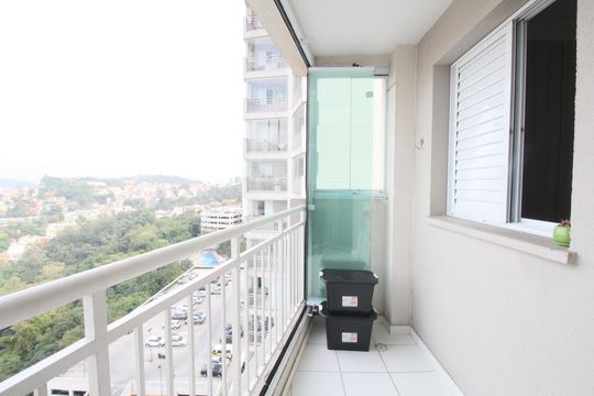 Varanda Sala de apartamento à venda com 2 quartos, 51m² em Jardim Monte Alegre, Taboão da Serra