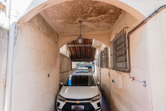 Garagem de casa à venda com 7 quartos, 350m² em Tijuca, Rio de Janeiro