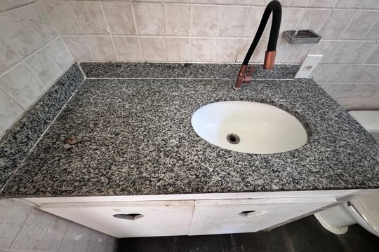 Suíte - Banheiro de apartamento para alugar com 3 quartos, 120m² em Vargem Pequena, Rio de Janeiro