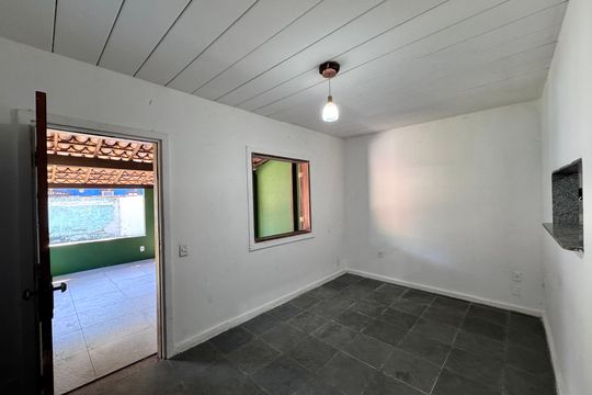 Sala de apartamento para alugar com 3 quartos, 120m² em Vargem Pequena, Rio de Janeiro