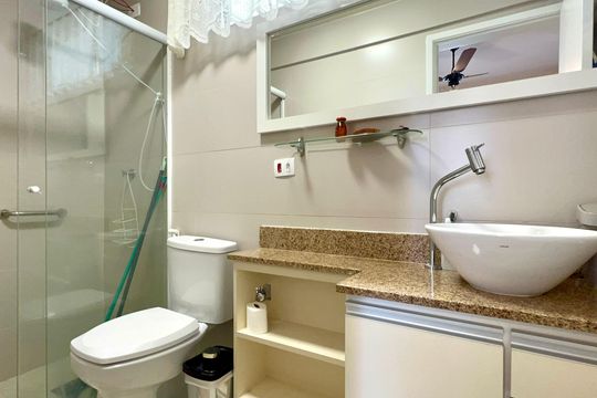 Banheiro da Suíte de apartamento para alugar com 1 quarto, 41m² em Pinheiros, São Paulo