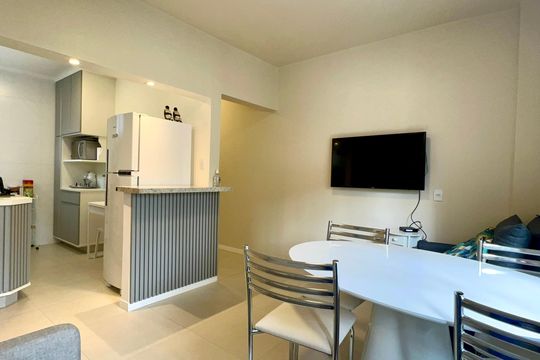 Sala de apartamento para alugar com 1 quarto, 41m² em Pinheiros, São Paulo