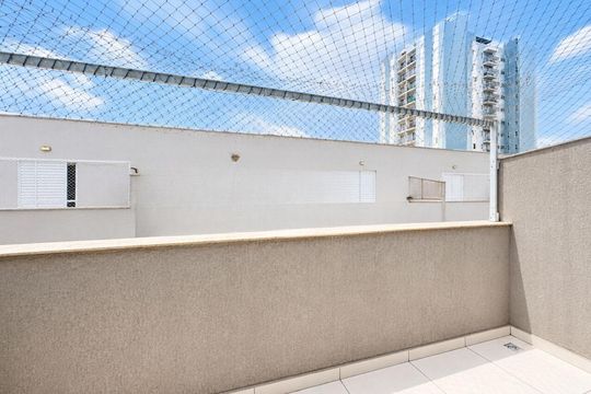Casa para alugar com 3 quartos, 75m² em Campo Grande, São Paulo