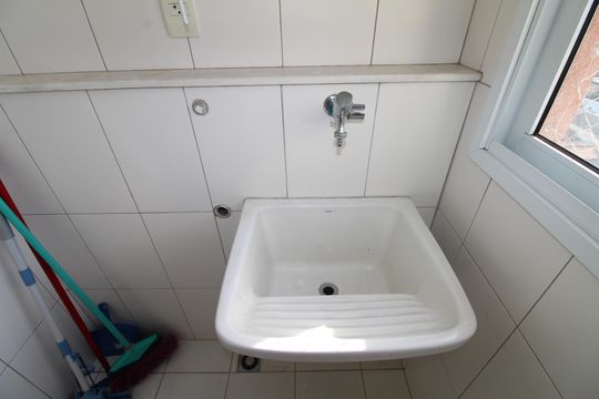 Área de Serviço de apartamento para alugar com 2 quartos, 67m² em Santana, São José dos Campos