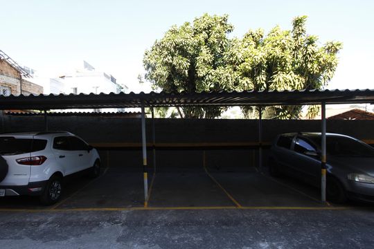 Garagem de apartamento para alugar com 3 quartos, 69m² em Salgado Filho, Belo Horizonte