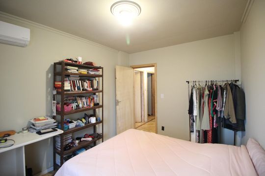 Quarto 3 de apartamento à venda com 4 quartos, 95m² em Moinhos de Vento, Porto Alegre