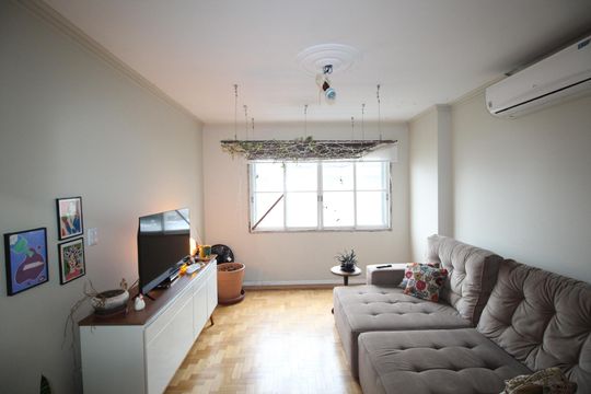 Sala de apartamento à venda com 4 quartos, 95m² em Moinhos de Vento, Porto Alegre