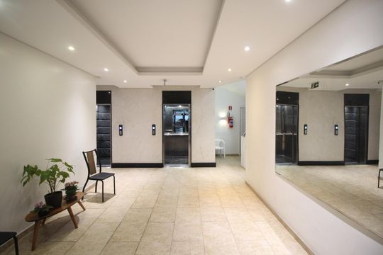 Área comum de apartamento à venda com 4 quartos, 95m² em Moinhos de Vento, Porto Alegre