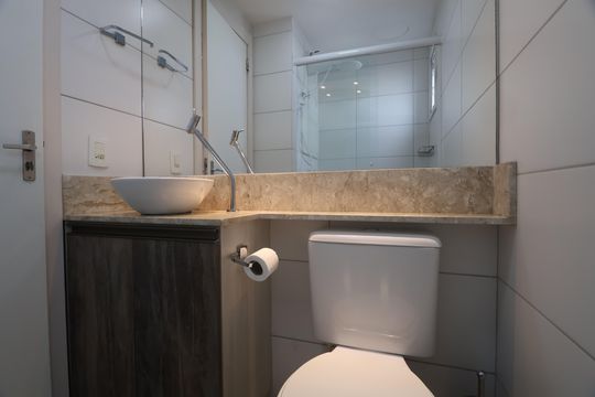 Banheiro  de apartamento para alugar com 2 quartos, 48m² em Estância Velha, Canoas