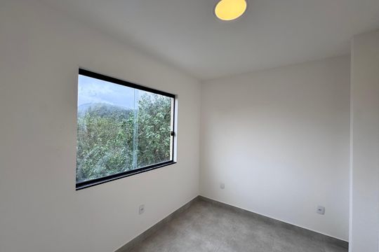 Quarto 1 de casa de condomínio à venda com 3 quartos, 100m² em Guaratiba, Rio de Janeiro