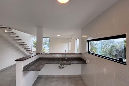 Cozinha e Área de Serviço de casa de condomínio à venda com 3 quartos, 100m² em Guaratiba, Rio de Janeiro
