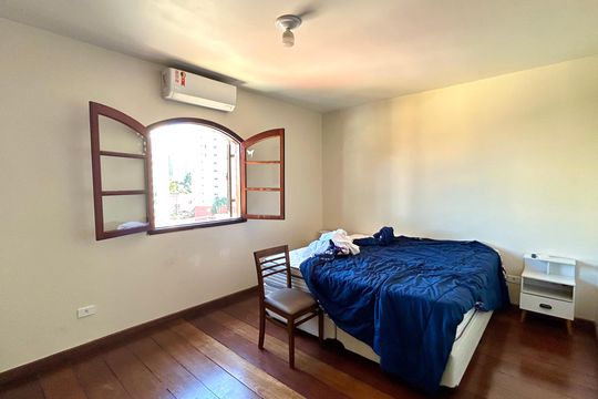 Quarto Suíte de casa para alugar com 3 quartos, 183m² em Jardim Santa Cecilia, Guarulhos