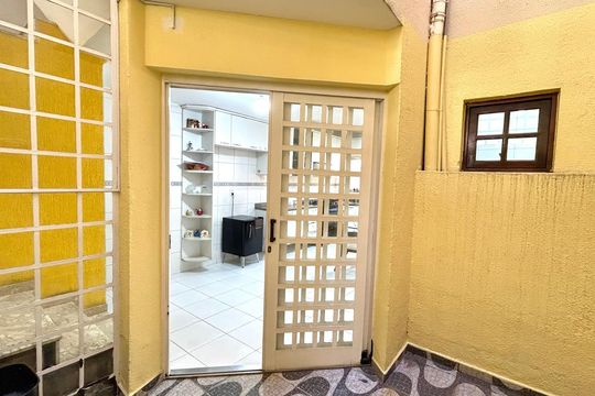 Jardim de casa para alugar com 3 quartos, 183m² em Jardim Santa Cecilia, Guarulhos