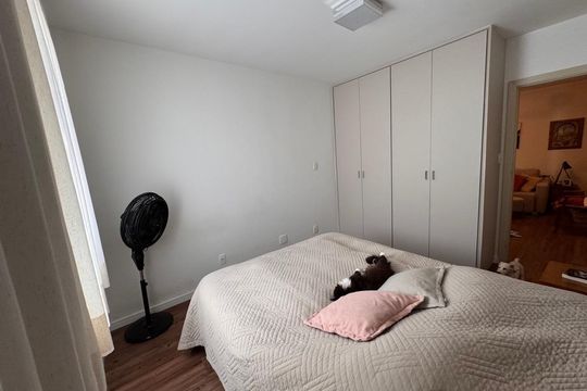 Quarto de apartamento à venda com 2 quartos, 70m² em Pinheiros, São Paulo
