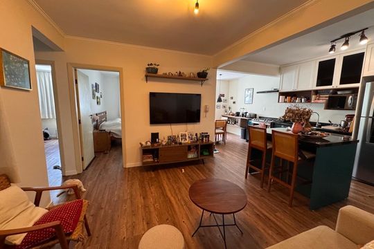 Sala de apartamento à venda com 2 quartos, 70m² em Pinheiros, São Paulo