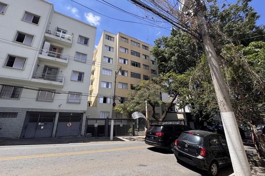 Fachada de apartamento à venda com 2 quartos, 70m² em Pinheiros, São Paulo