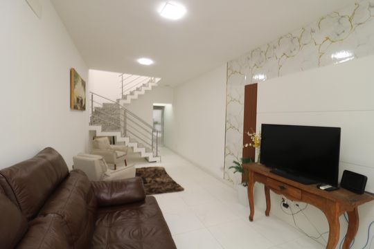 Casa à venda com 3 quartos, 110m² em Vila Prudente, São Paulo