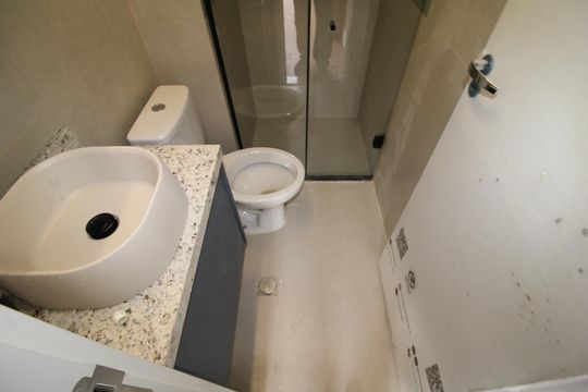 Banheiro de apartamento para alugar com 1 quarto, 26m² em Tucuruvi, São Paulo