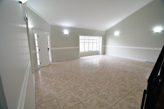 Sala de casa para alugar com 4 quartos, 400m² em Jardim Chapadão, Campinas