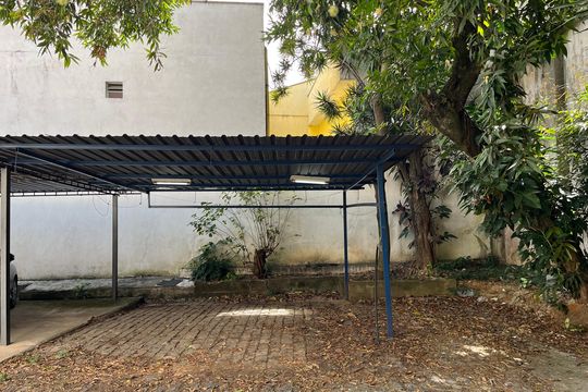 Garagem de casa à venda com 3 quartos, 170m² em Lapa, São Paulo