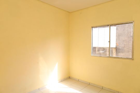 Quarto de casa para alugar com 1 quarto, 40m² em Conjunto Residencial José Bonifácio, São Paulo
