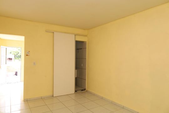 Casa para alugar com 1 quarto, 40m² em Conjunto Residencial José Bonifácio, São Paulo