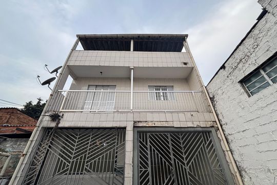 Fachada de casa à venda com 4 quartos, 230m² em Cangaiba, São Paulo