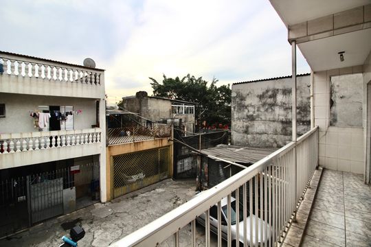 Varanda de casa à venda com 4 quartos, 230m² em Cangaiba, São Paulo