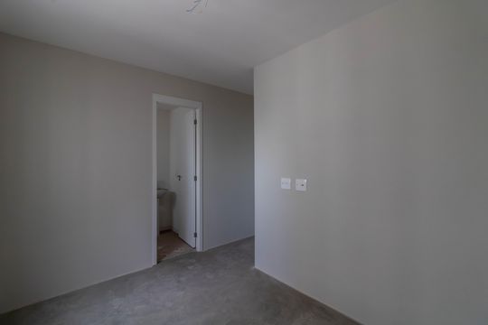 Suíte de apartamento à venda com 2 quartos, 43m² em Vila das Bandeiras, Guarulhos
