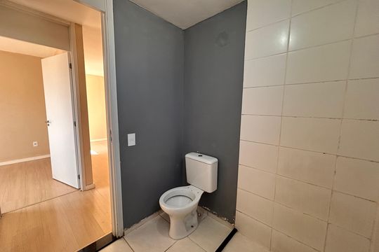 Banheiro social de apartamento para alugar com 2 quartos, 40m² em Nossa Senhora da Conceição, Contagem