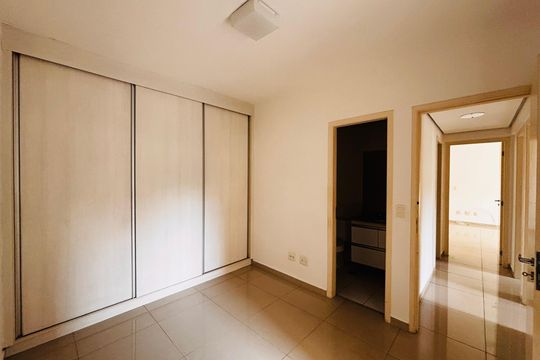 Suíte  de apartamento à venda com 3 quartos, 78m² em Alphaville Industrial, Barueri