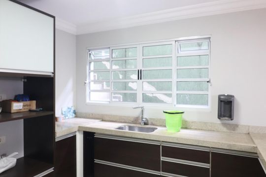 Cozinha  de casa à venda com 2 quartos, 238m² em Ferrazópolis, São Bernardo do Campo