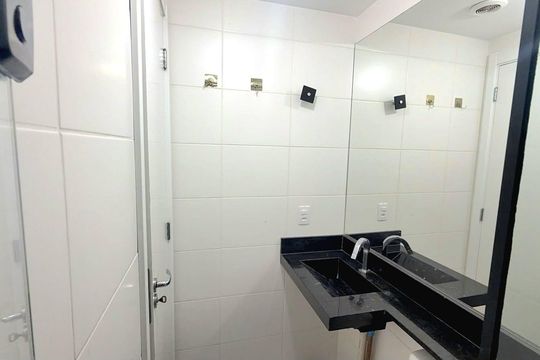 Banheiro de apartamento para alugar com 2 quartos, 55m² em Itaquera, São Paulo