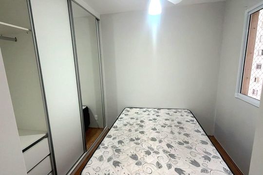 Quarto de apartamento para alugar com 2 quartos, 55m² em Itaquera, São Paulo