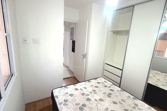 Quarto de apartamento para alugar com 2 quartos, 55m² em Itaquera, São Paulo