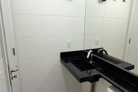 Banheiro de apartamento para alugar com 2 quartos, 55m² em Itaquera, São Paulo