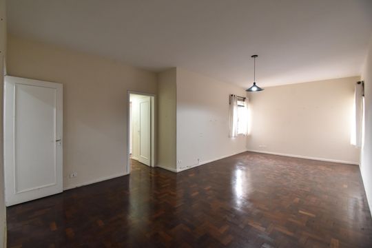 Apartamento à venda com 2 quartos, 80m² em Centro, Curitiba