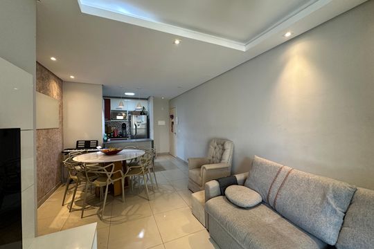 Apartamento à venda com 3 quartos, 80m² em Jardim Tupanci, Barueri