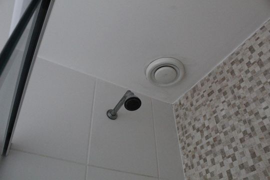 Banheiro Social de apartamento para alugar com 3 quartos, 70m² em Anil, Rio de Janeiro