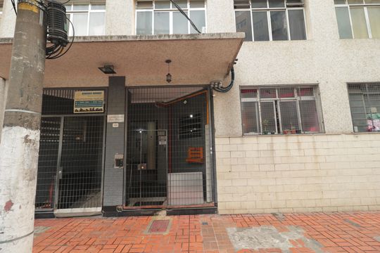 Fachada de apartamento para alugar com 2 quartos, 25m² em Liberdade, São Paulo