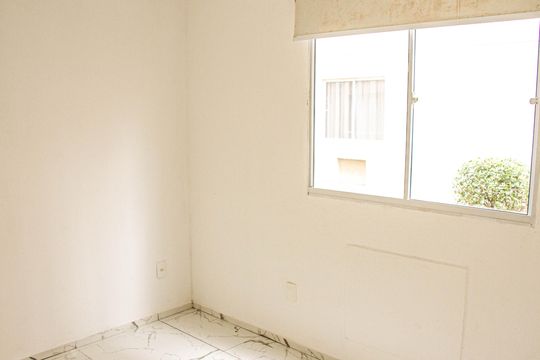 Apartamento para alugar com 2 quartos, 40m² em Santa Cruz, Rio de Janeiro