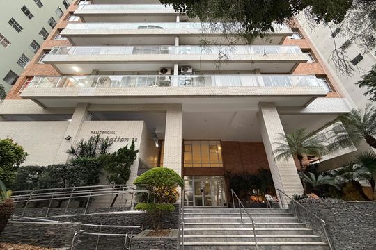 Fachada de apartamento para alugar com 2 quartos, 75m² em Gonzaga, Santos