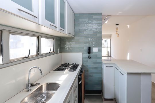 Cozinha de apartamento para alugar com 1 quarto, 78m² em Vila Mariana, São Paulo