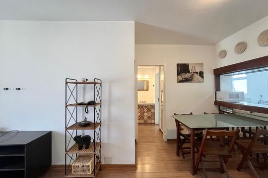 Sala  de apartamento para alugar com 1 quarto, 55m² em Copacabana, Rio de Janeiro