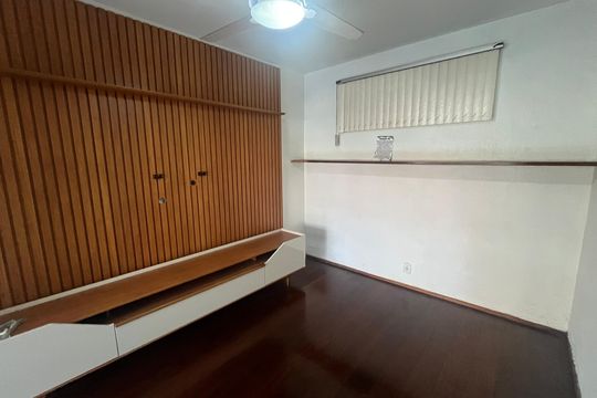 Casa para alugar com 3 quartos, 200m² em Portuguesa, Rio de Janeiro